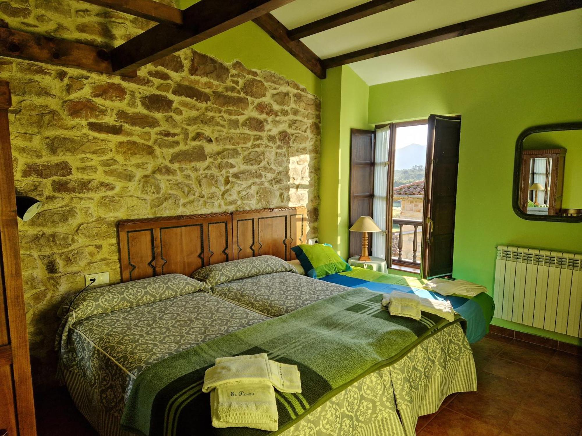 Turismo Rural El Piensu فِيافيثيوسّا الغرفة الصورة